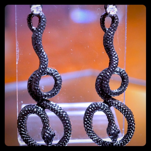 Black Enamel Snake Earrings & Red Crystal Eyes - Picture 2 of 4